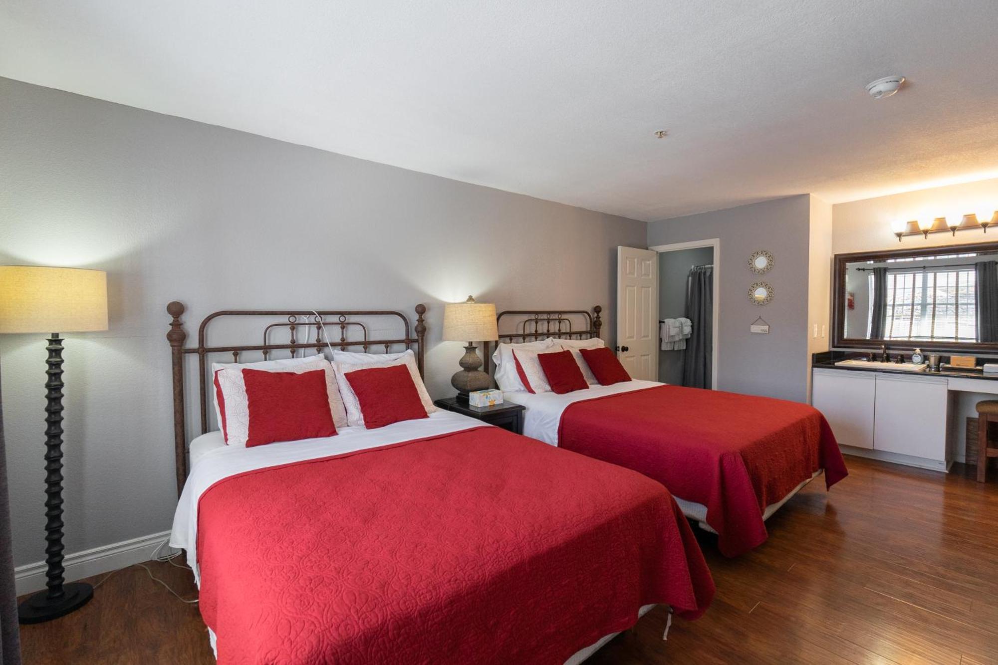 2Br Walk-In Condo - Near The 76 Strip - Free Wifi - Pool - Free Tickets Included - Clb-3 Branson Exterior photo